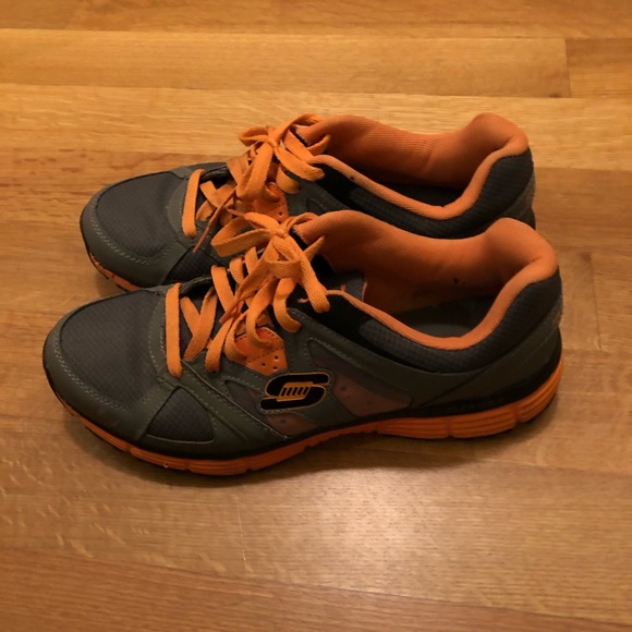 Men’s Skechers (barely worn) - Picture 4 of 5